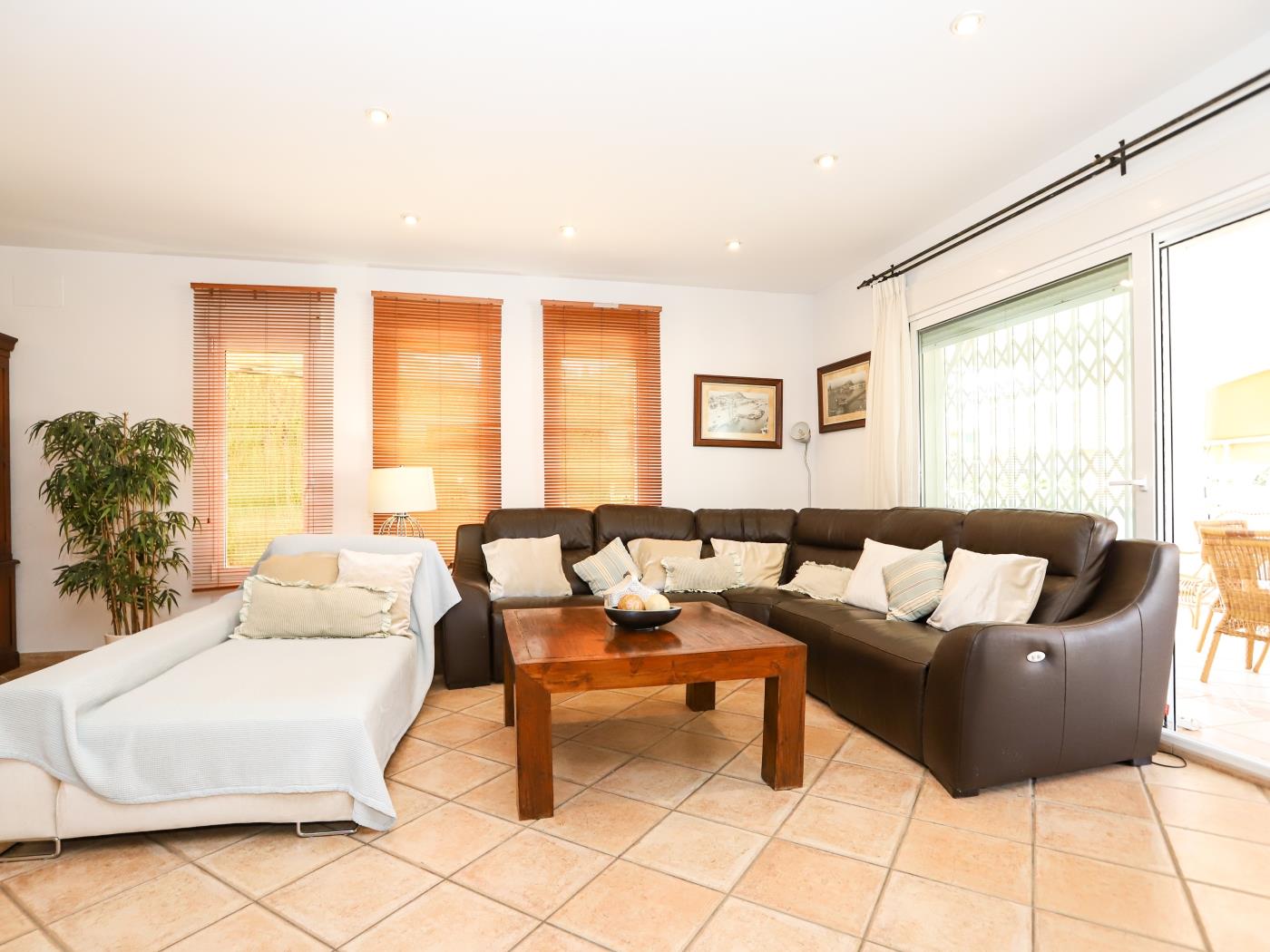 Villa Paquita by clabao. Gestion de apartamentos turísticos Pamplona y Logroño