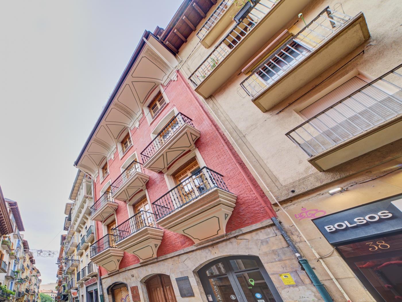 Casa Bidaiari by Clabao en Pamplona
