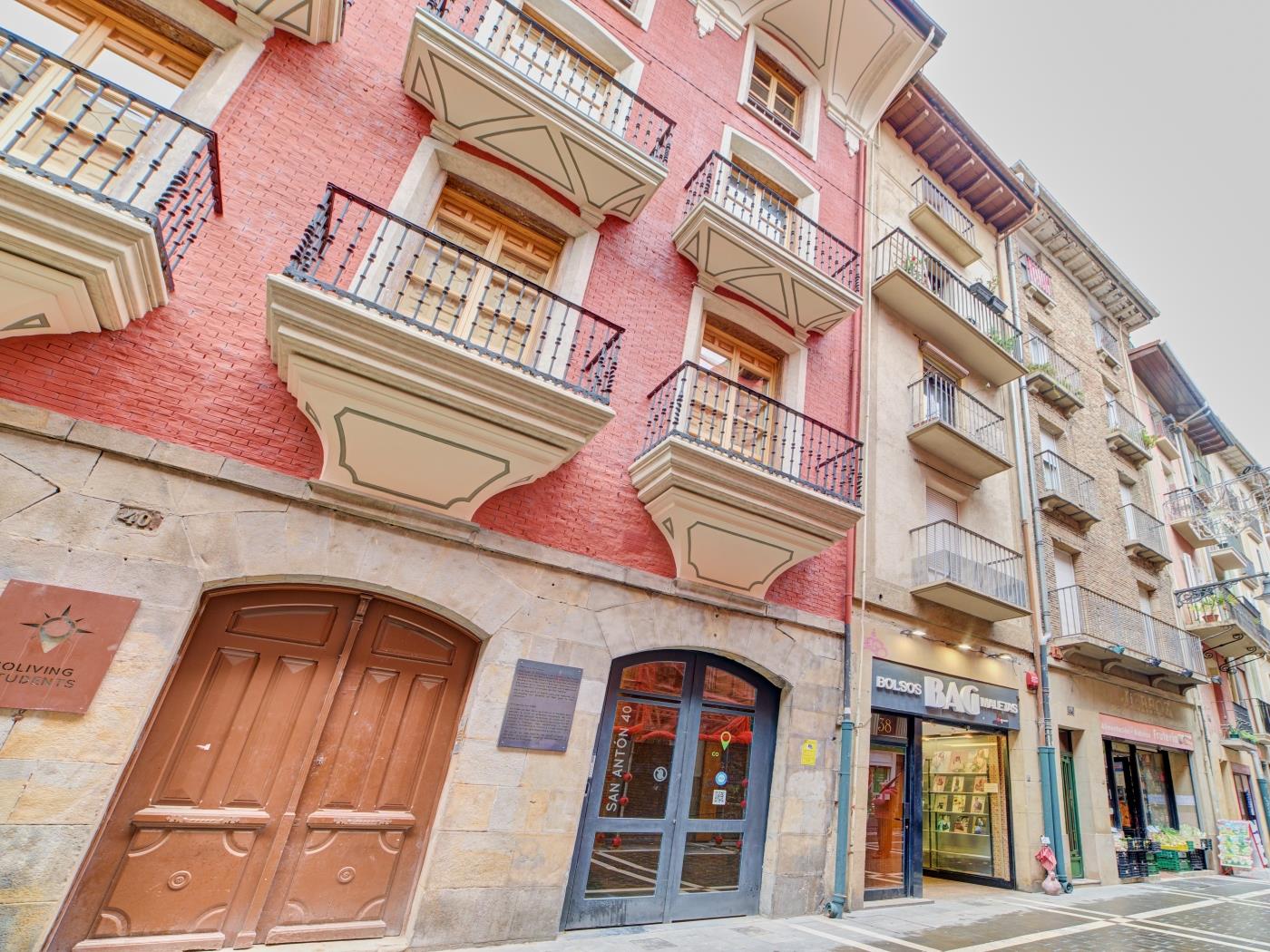 Casa Bidaiari by Clabao en Pamplona