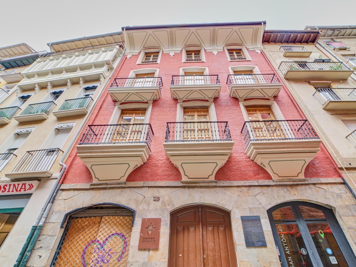 Casa Bidaiari by Clabao en Pamplona