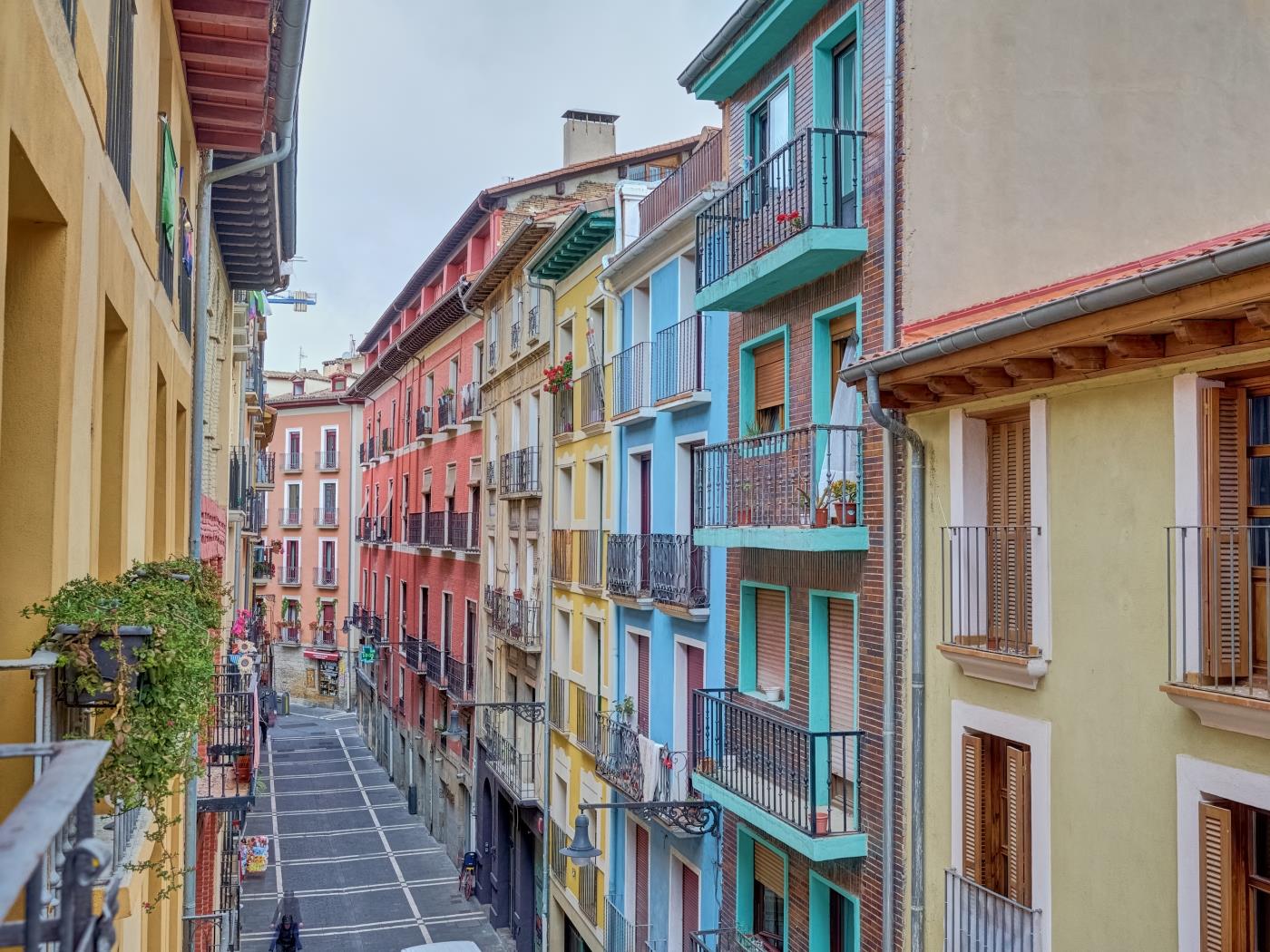 Casa Ana Mari I by Clabao en Pamplona