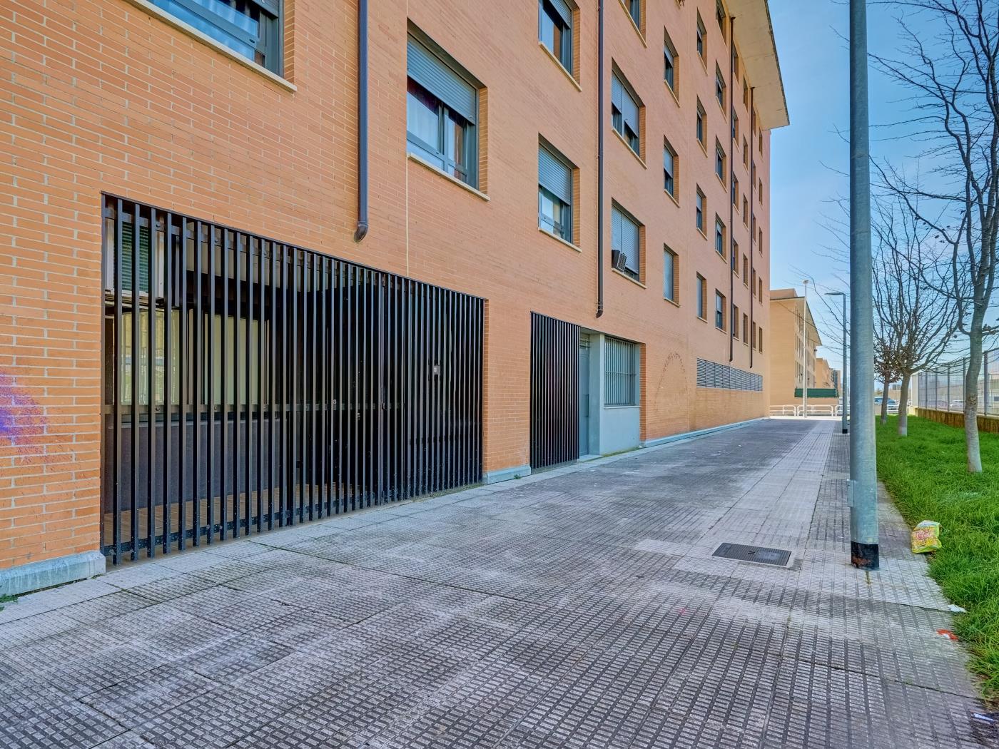 Apartamento Ezkaba Bajo A by Clabao en Pamplona