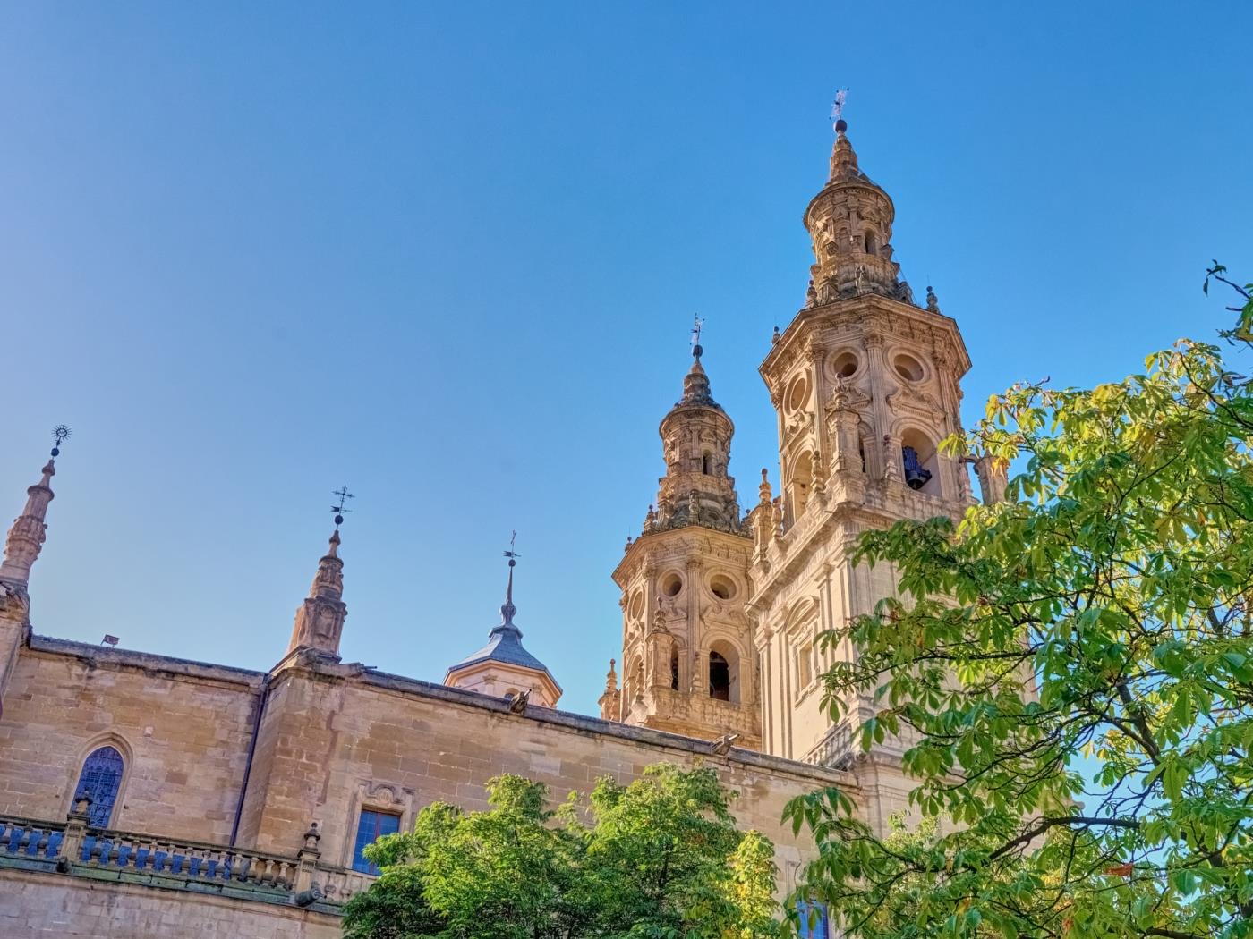 Ambigu Azul de la Concatedral by Clabao en Logroño