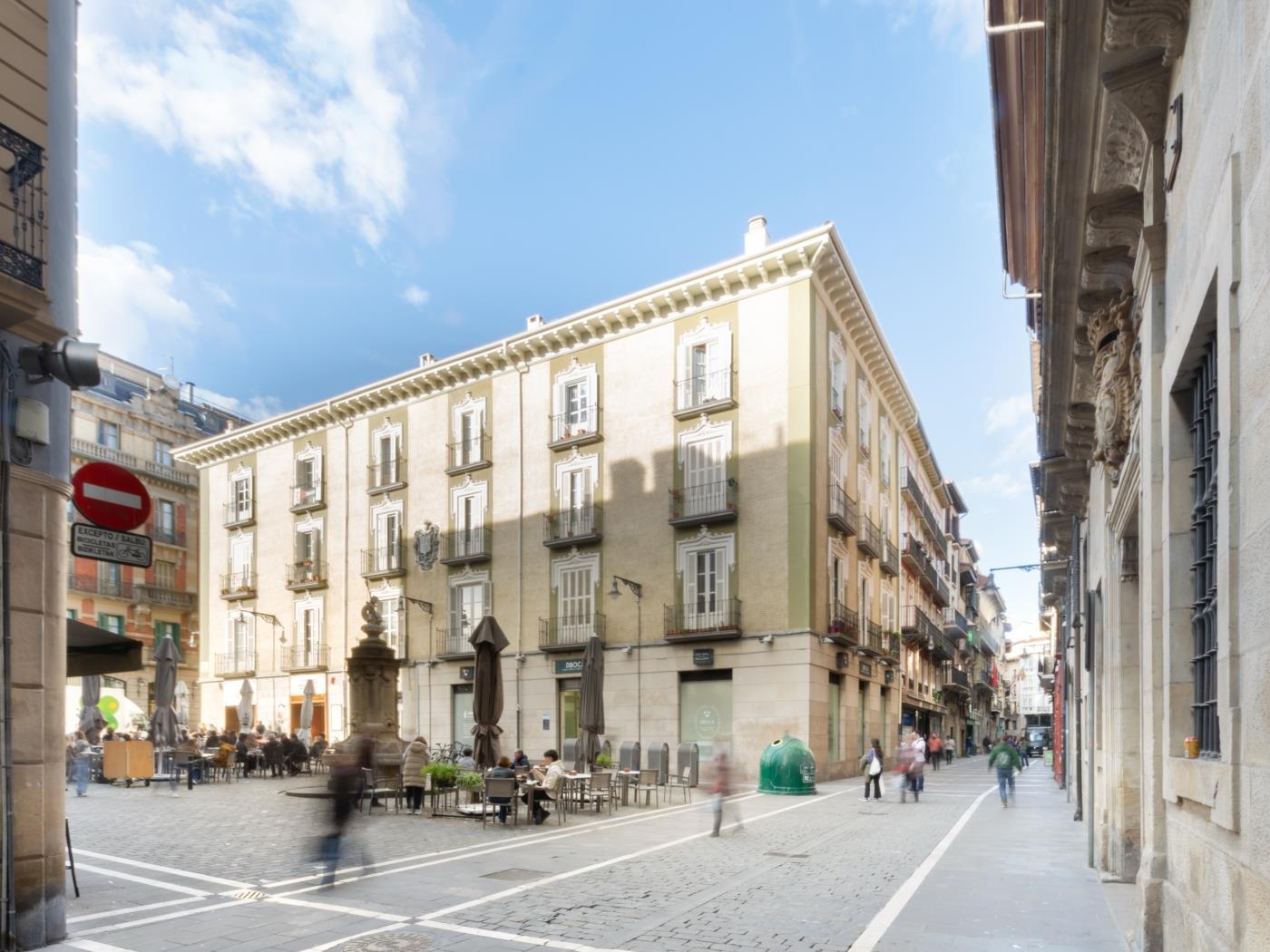El balcón de San Antón by Clabao en Pamplona