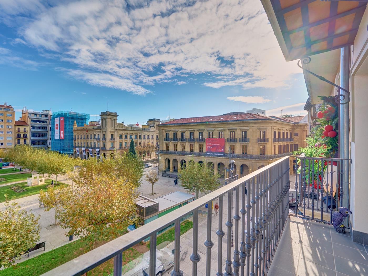 Edificio la Joya 3 by Clabao en Pamplona