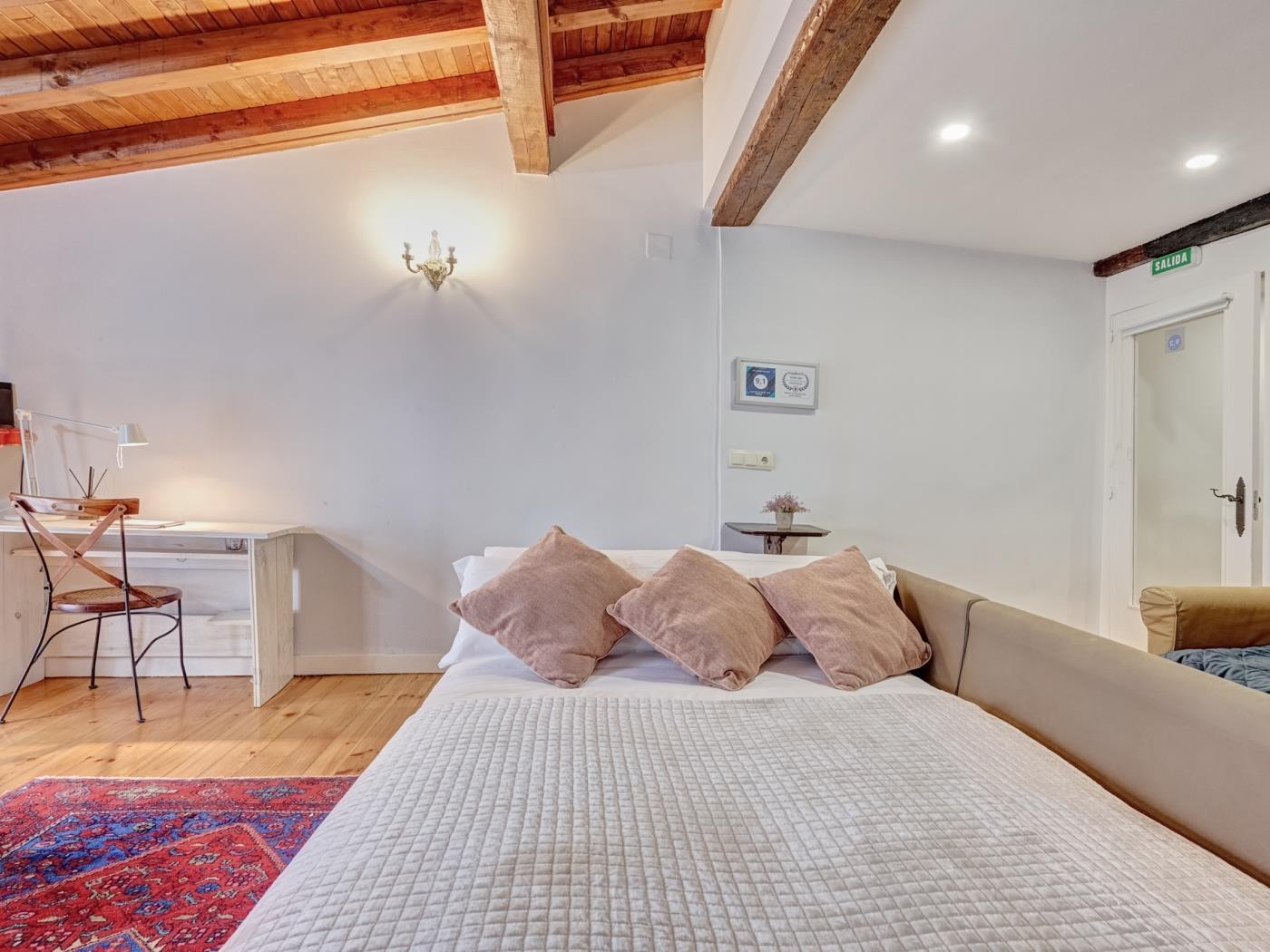 Heart of Pamplona Apartments I by Clabao en Pamplona