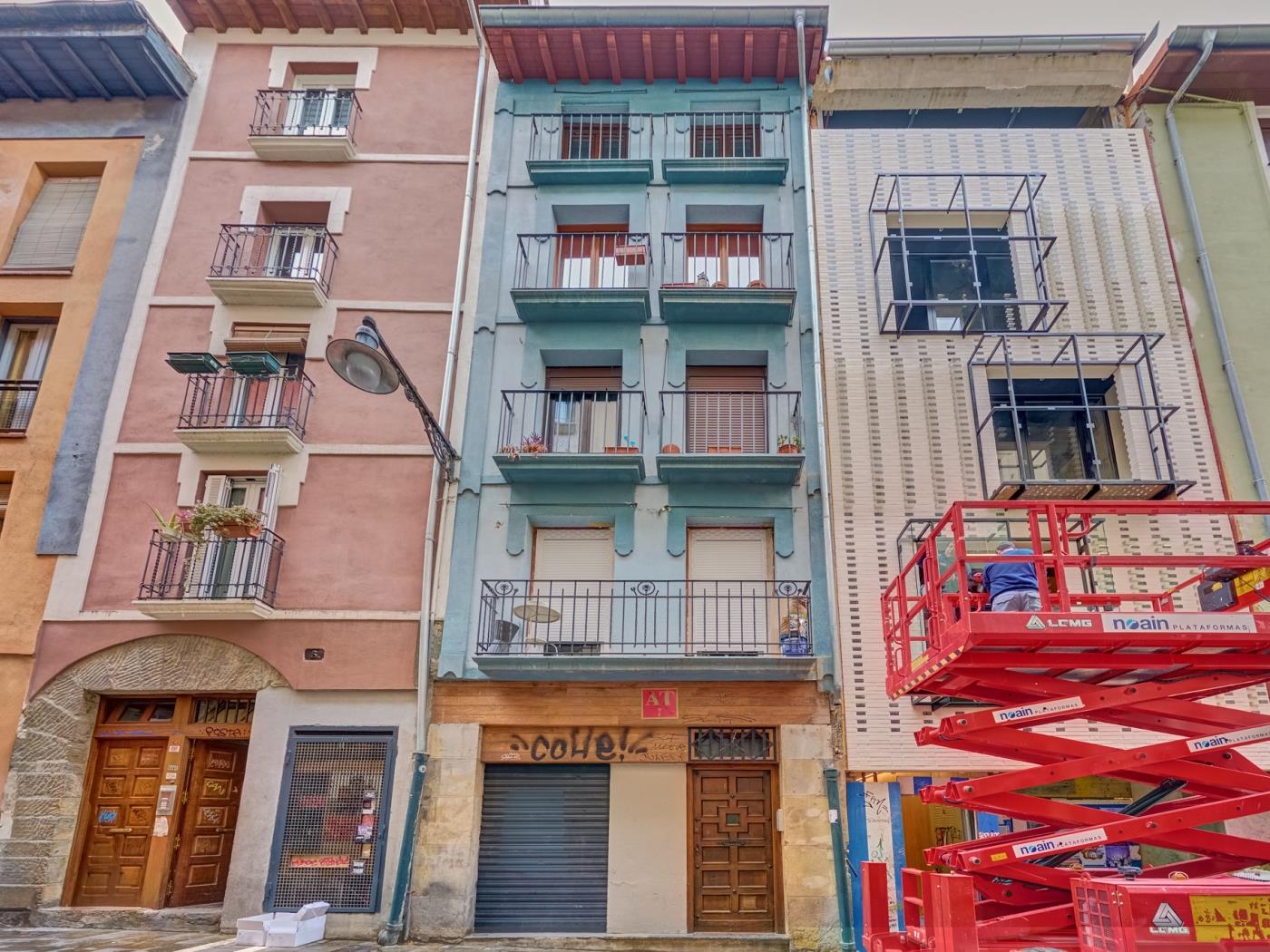Heart of Pamplona Apartments I by Clabao en Pamplona