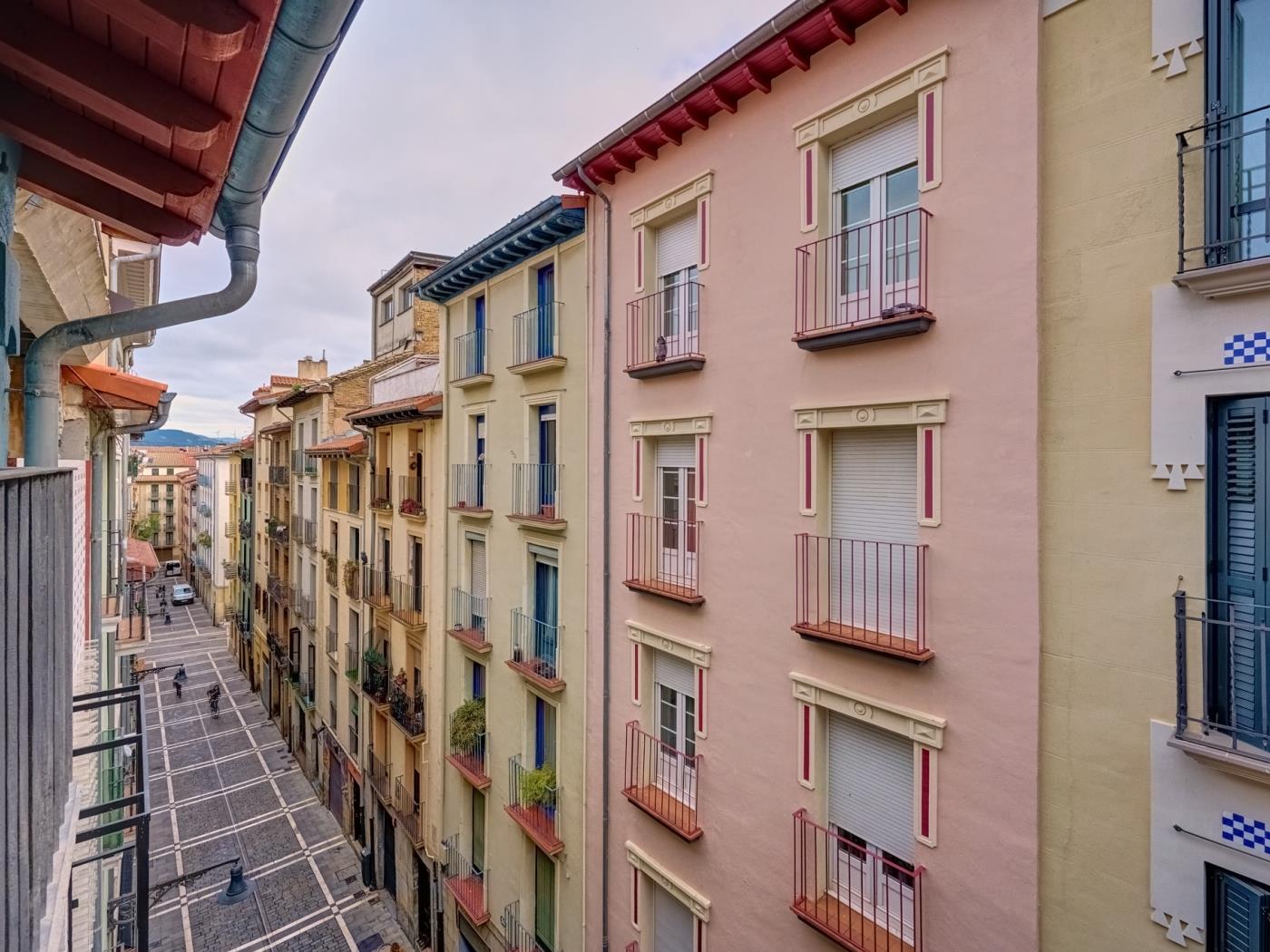 Heart of Pamplona Apartments I by Clabao en Pamplona
