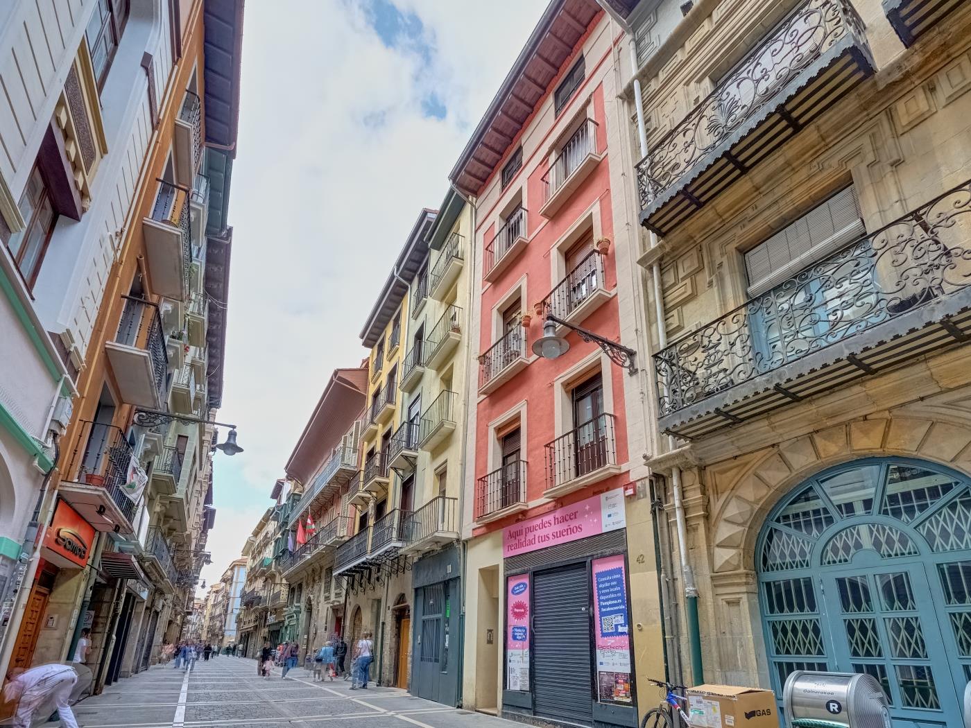 Heart of Pamplona Apartments II by Clabao en Pamplona