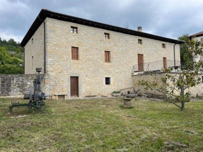 Casa Orbara by clabao en Ardanaz