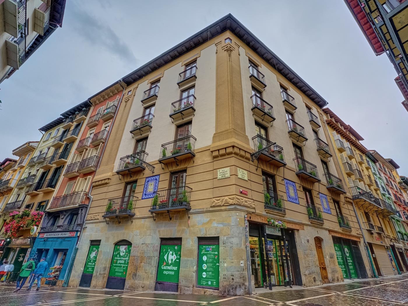 El Mirador de la Estafeta 5 by Clabao en Pamplona