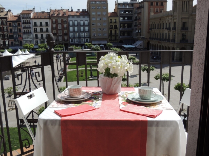 Castillo 27 by Clabao en Pamplona