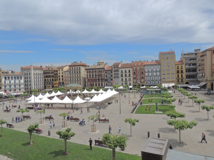 Castillo 27 by Clabao en Pamplona