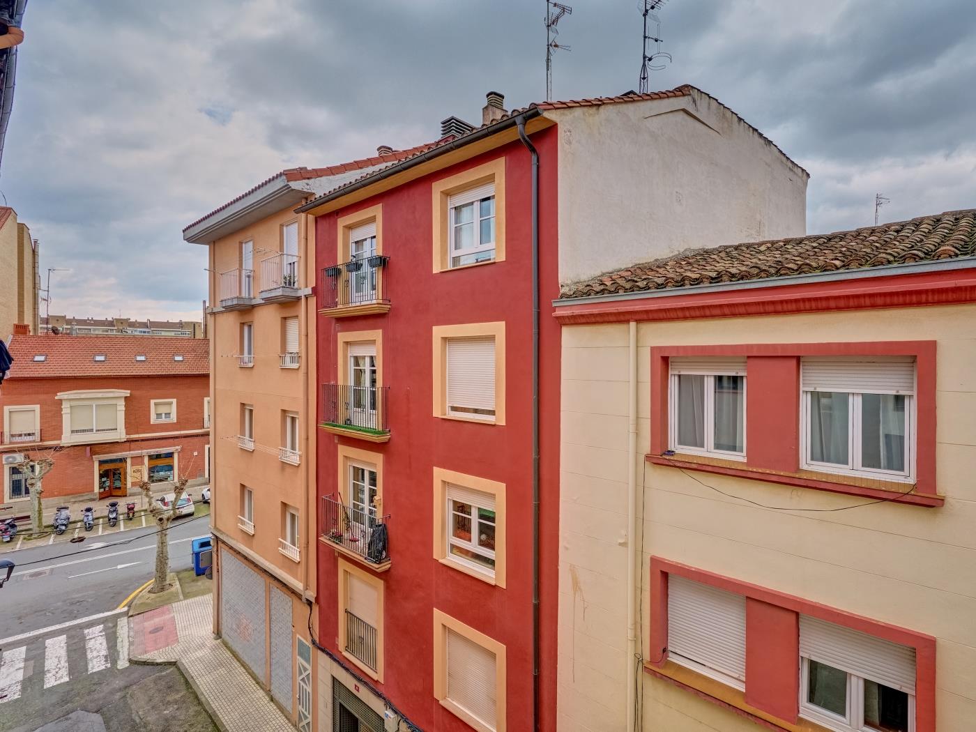 Vinomium F1A by Clabao en Logroño