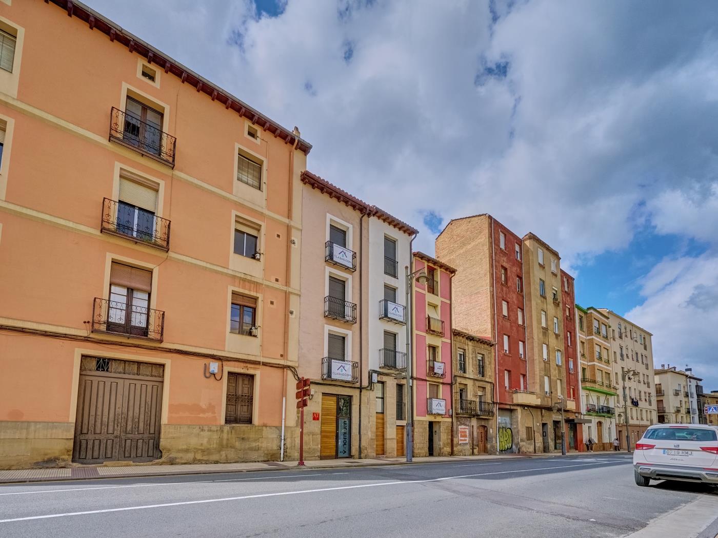 Vinomium F1A by Clabao en Logroño