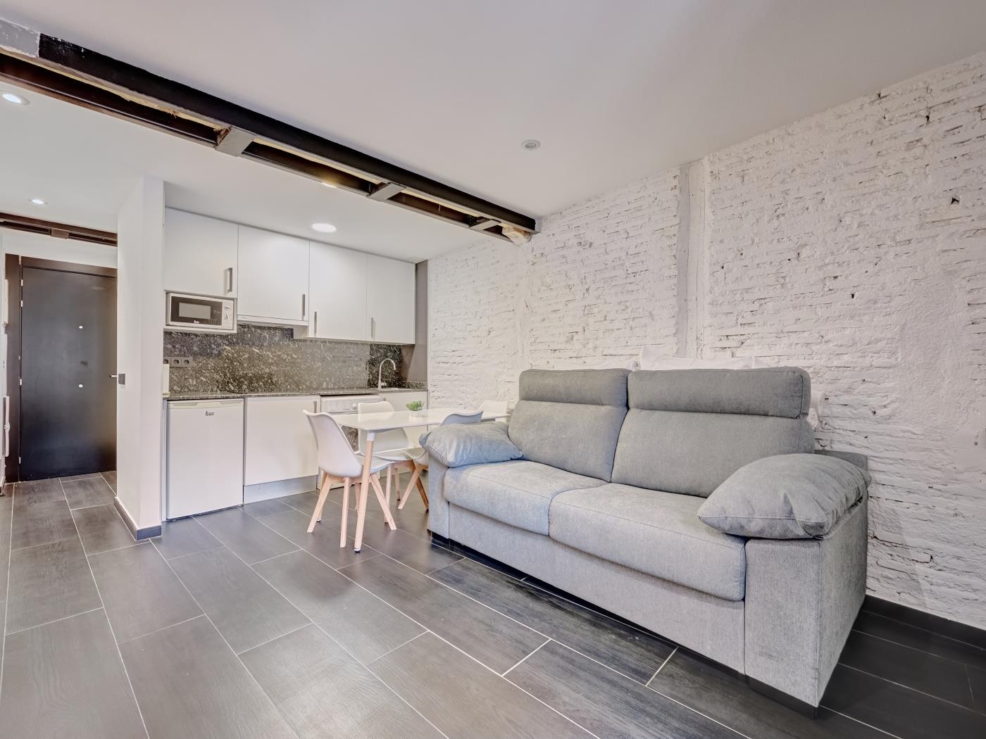 Vinomium F1A by Clabao en Logroño