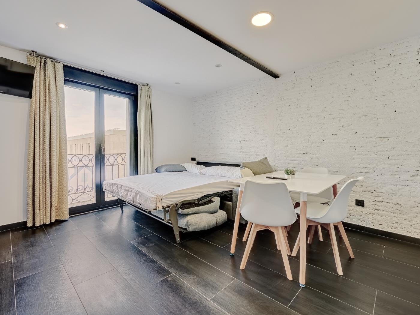 Vinomium F1B by Clabao en Logroño