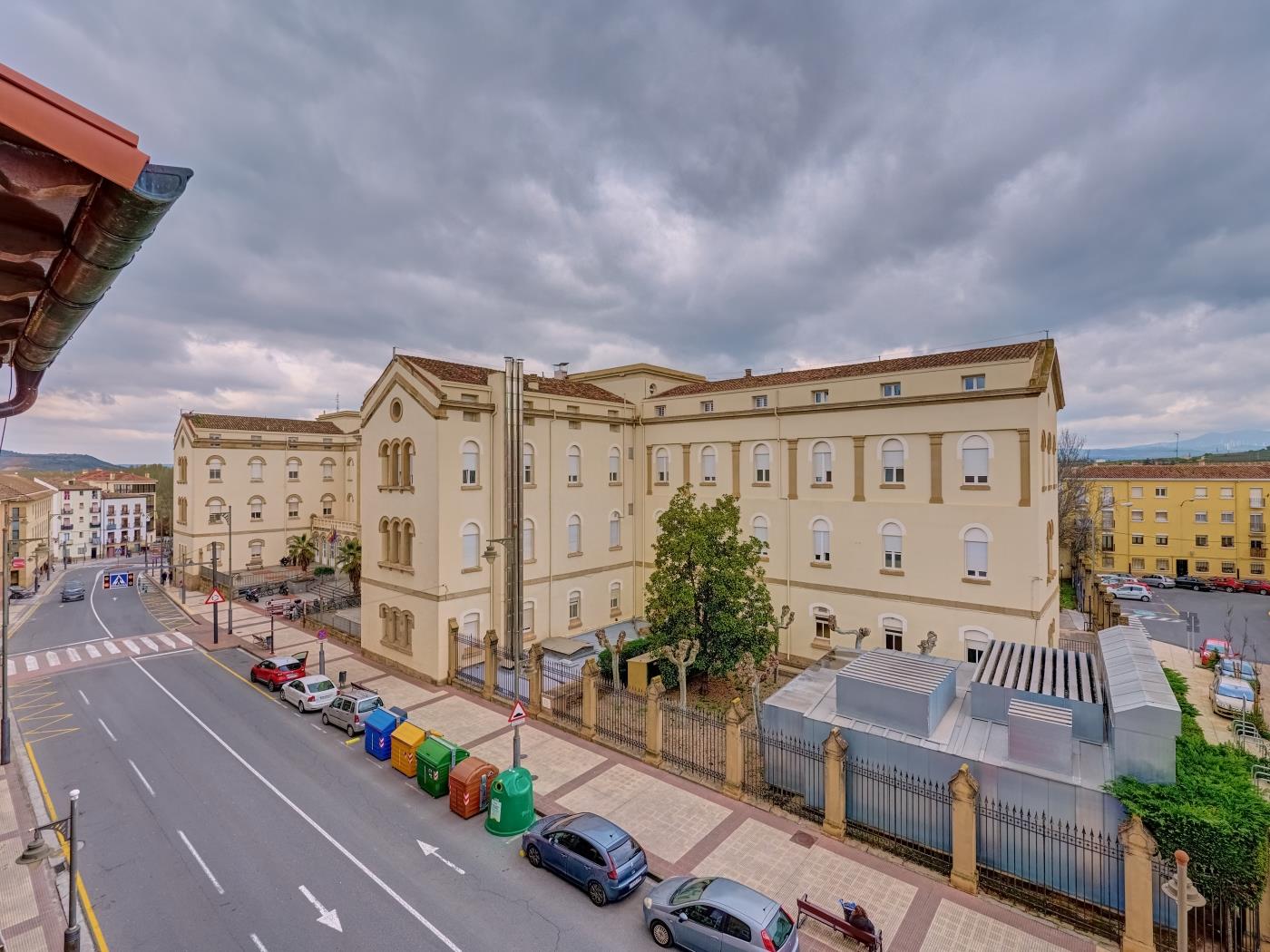 Vinomium F3B by Clabao en Logroño