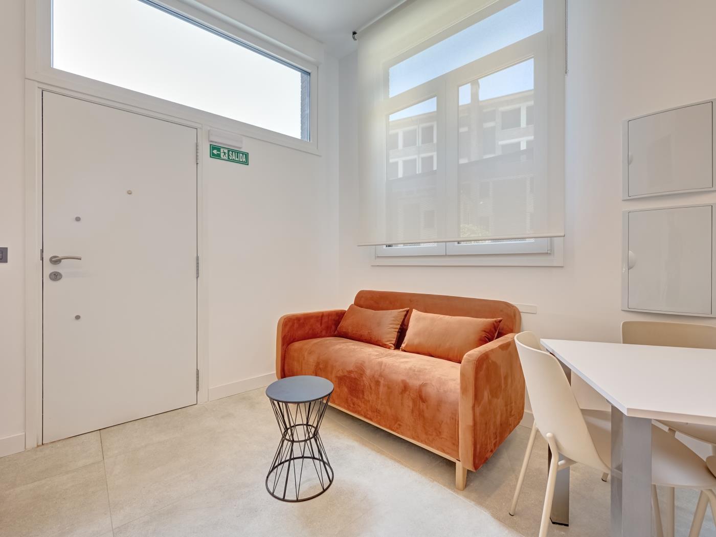 La Colmena B by Clabao en Pamplona