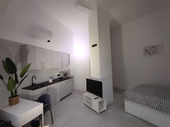 La Colmena B by Clabao en Pamplona
