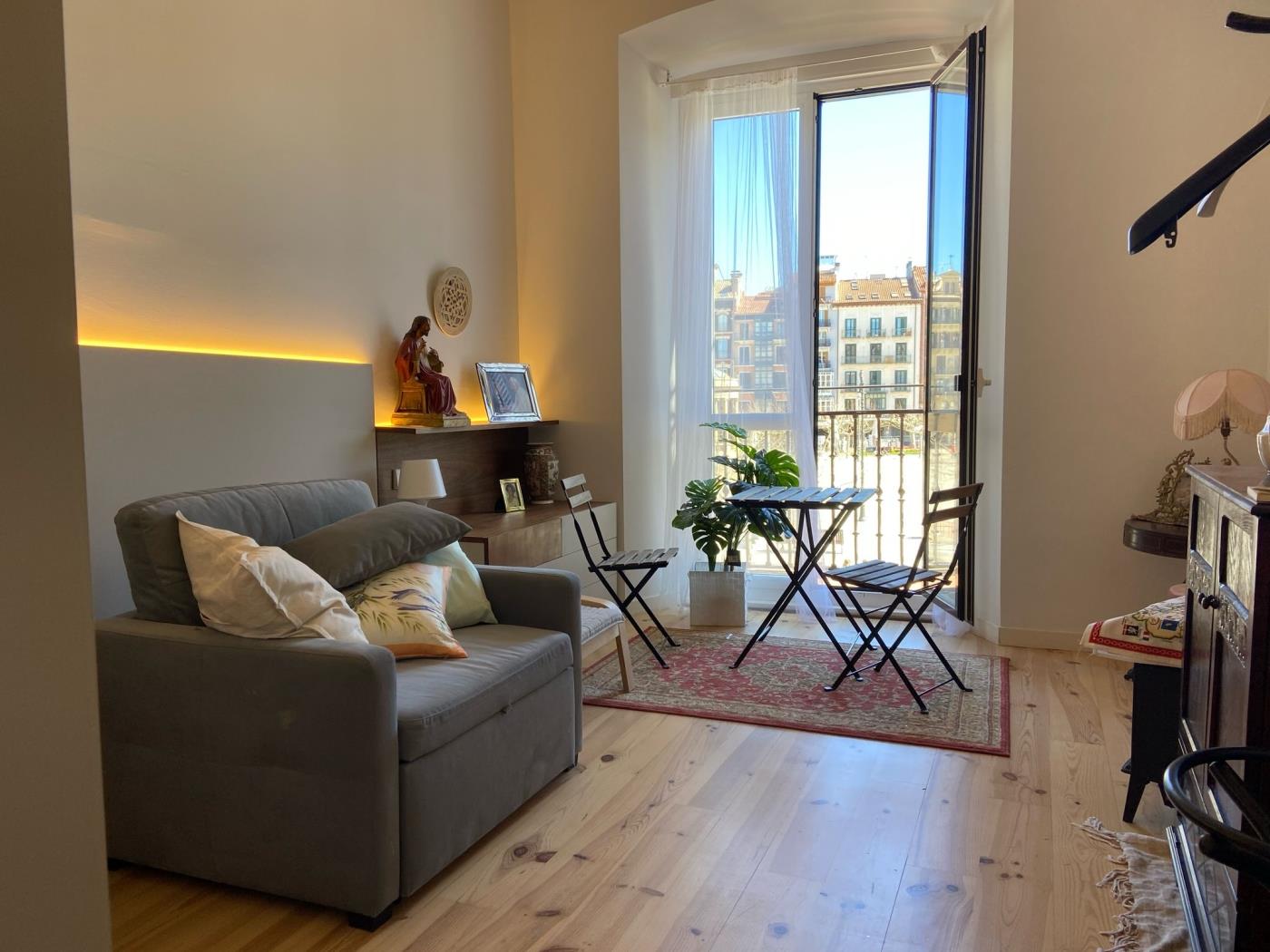 Castillo 31 by Clabao en Pamplona