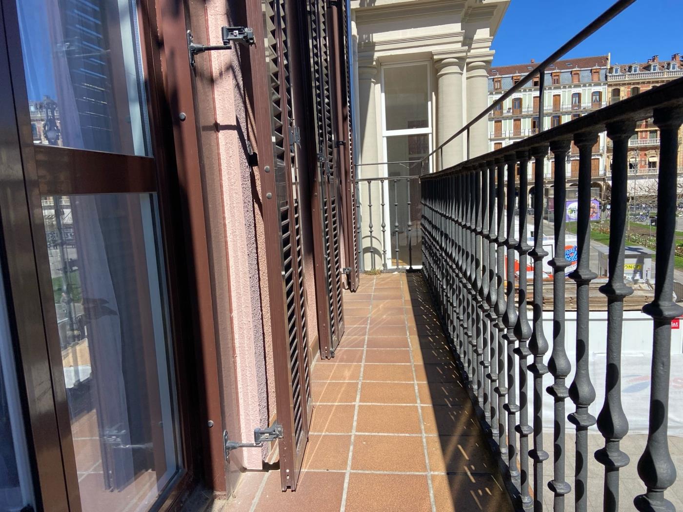 Castillo 31 by Clabao en Pamplona