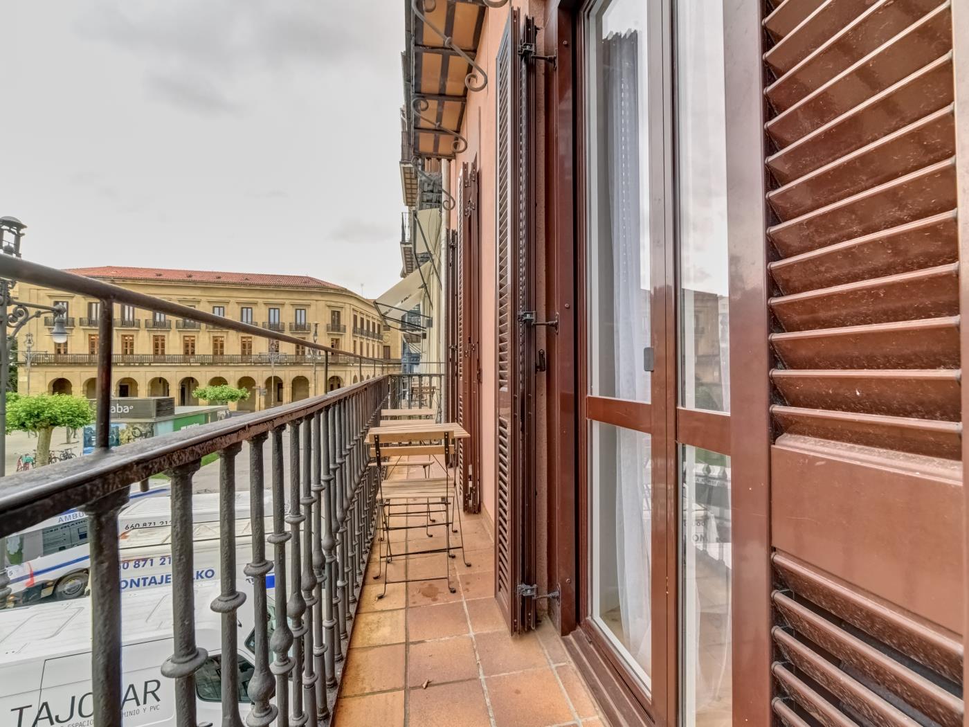 Castillo 31 by Clabao en Pamplona