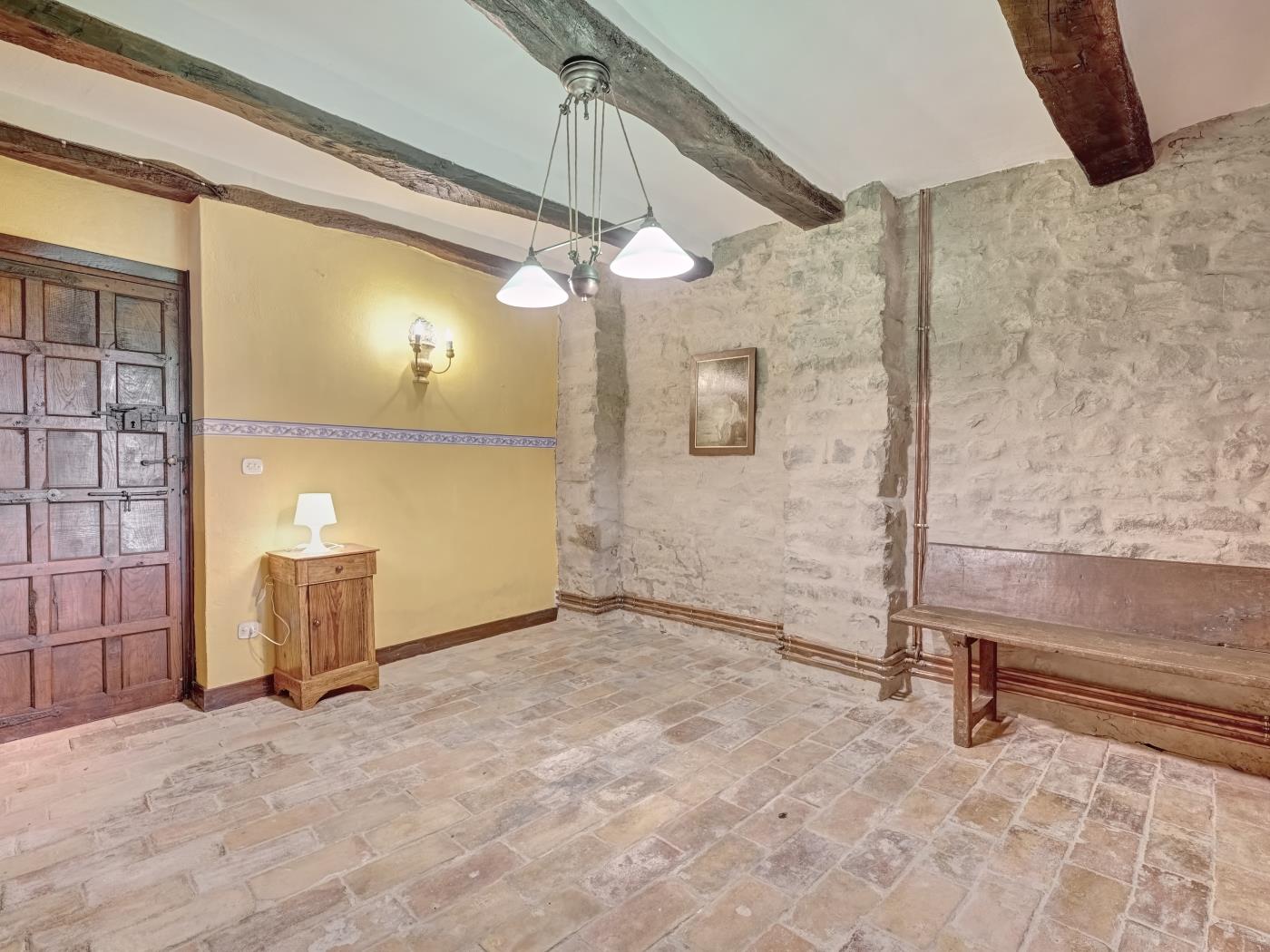 Casa Ondare Etxea by Clabao en Abínzano (Navarra)