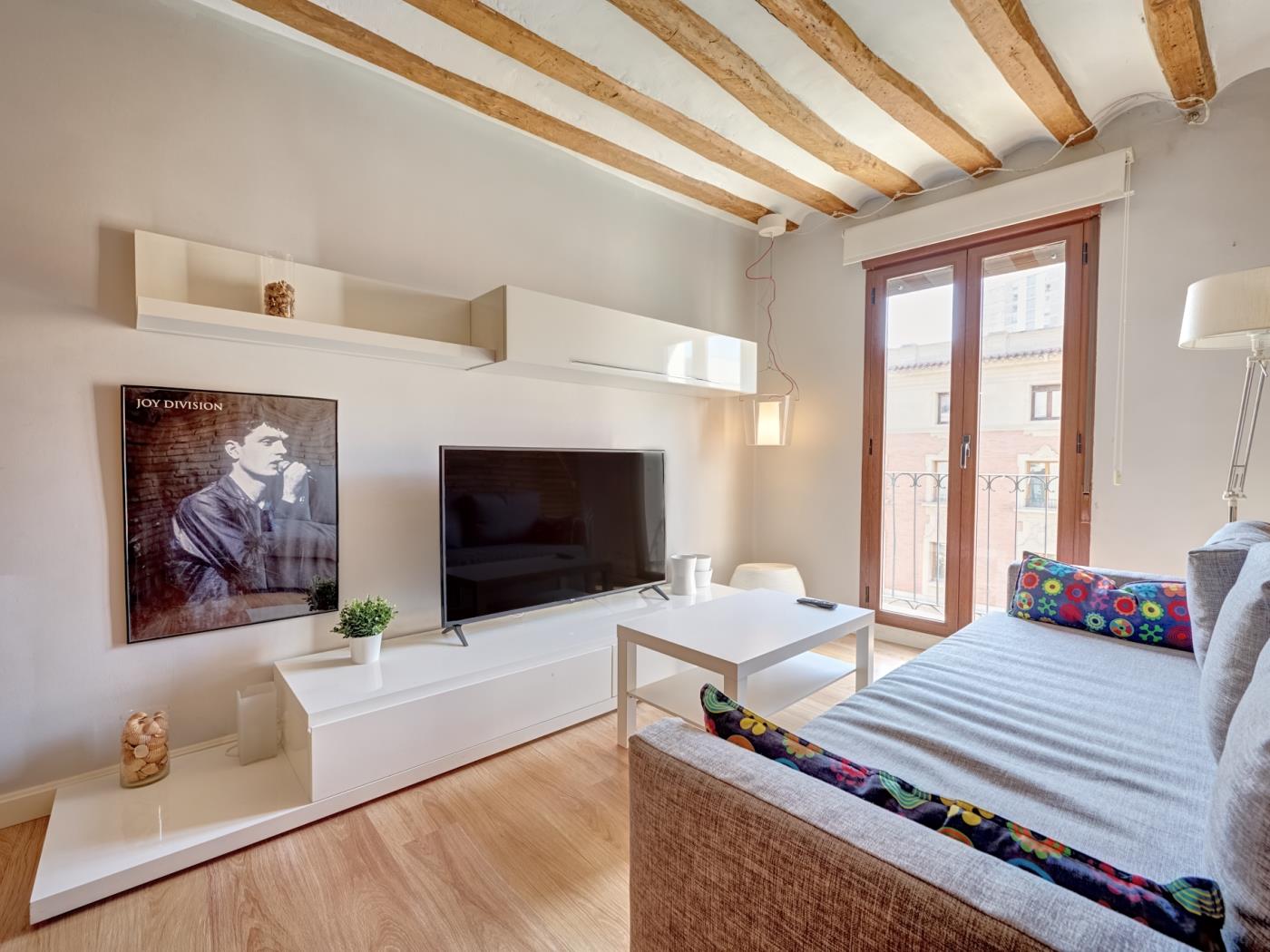 Capricho Riojano Laurel by Clabao en Logroño