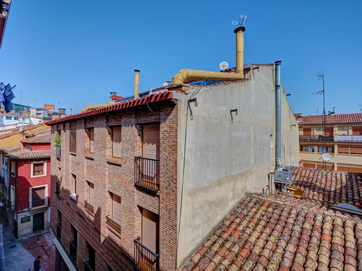 Capricho Riojano Laurel by Clabao en Logroño