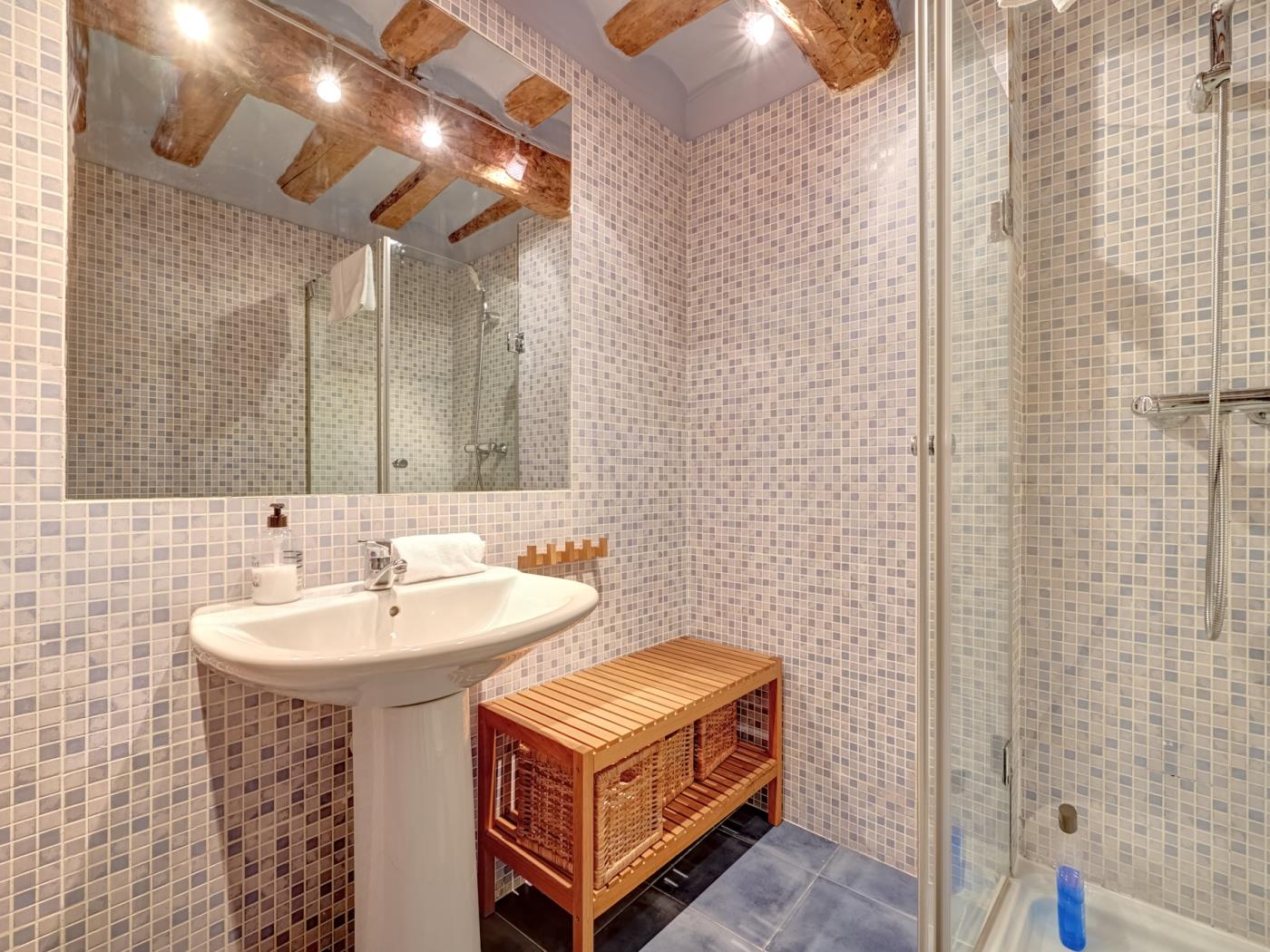 Capricho Riojano Laurel by Clabao en Logroño