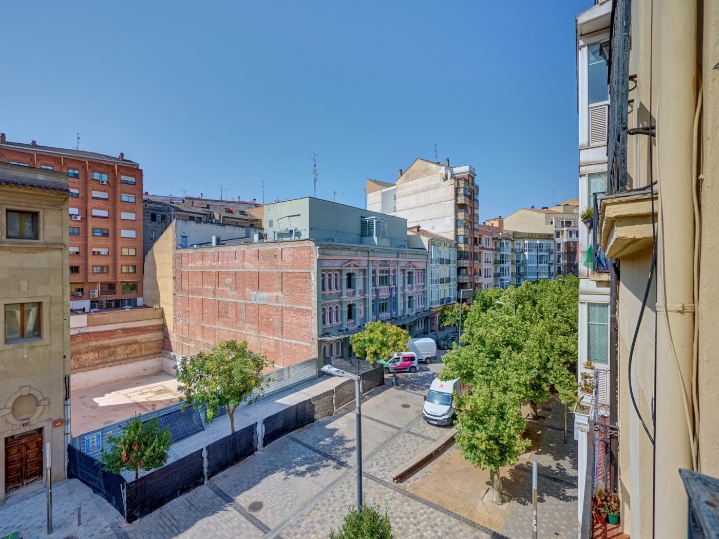Capricho Riojano Laurel by Clabao en Logroño