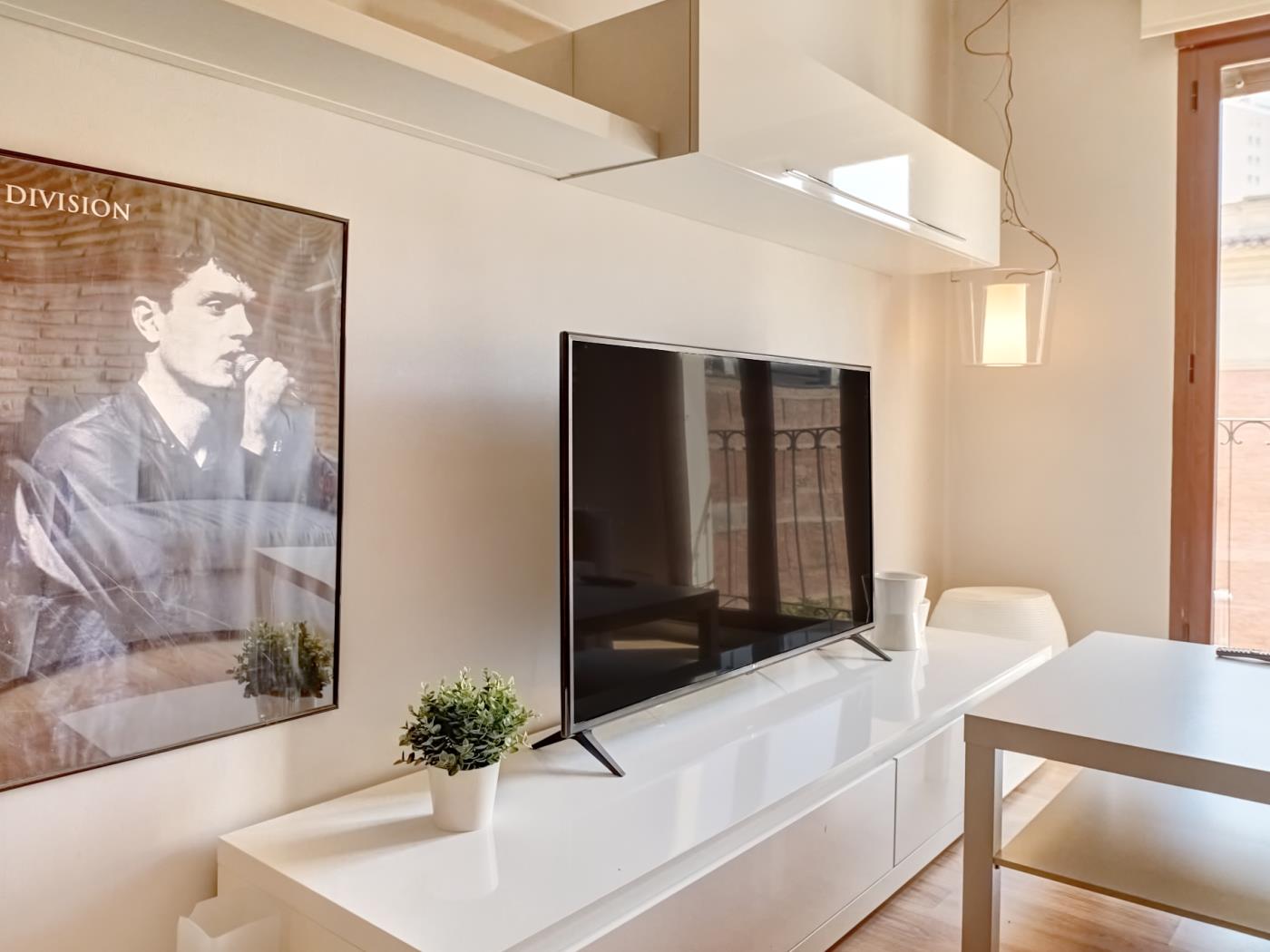 Capricho Riojano Laurel by Clabao en Logroño